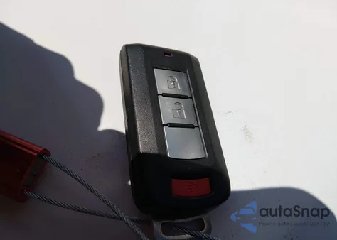 2017 Mitsubishi Outlander Sel z USA, uszkodzony, nr VIN JA4AD3A36HZ068727